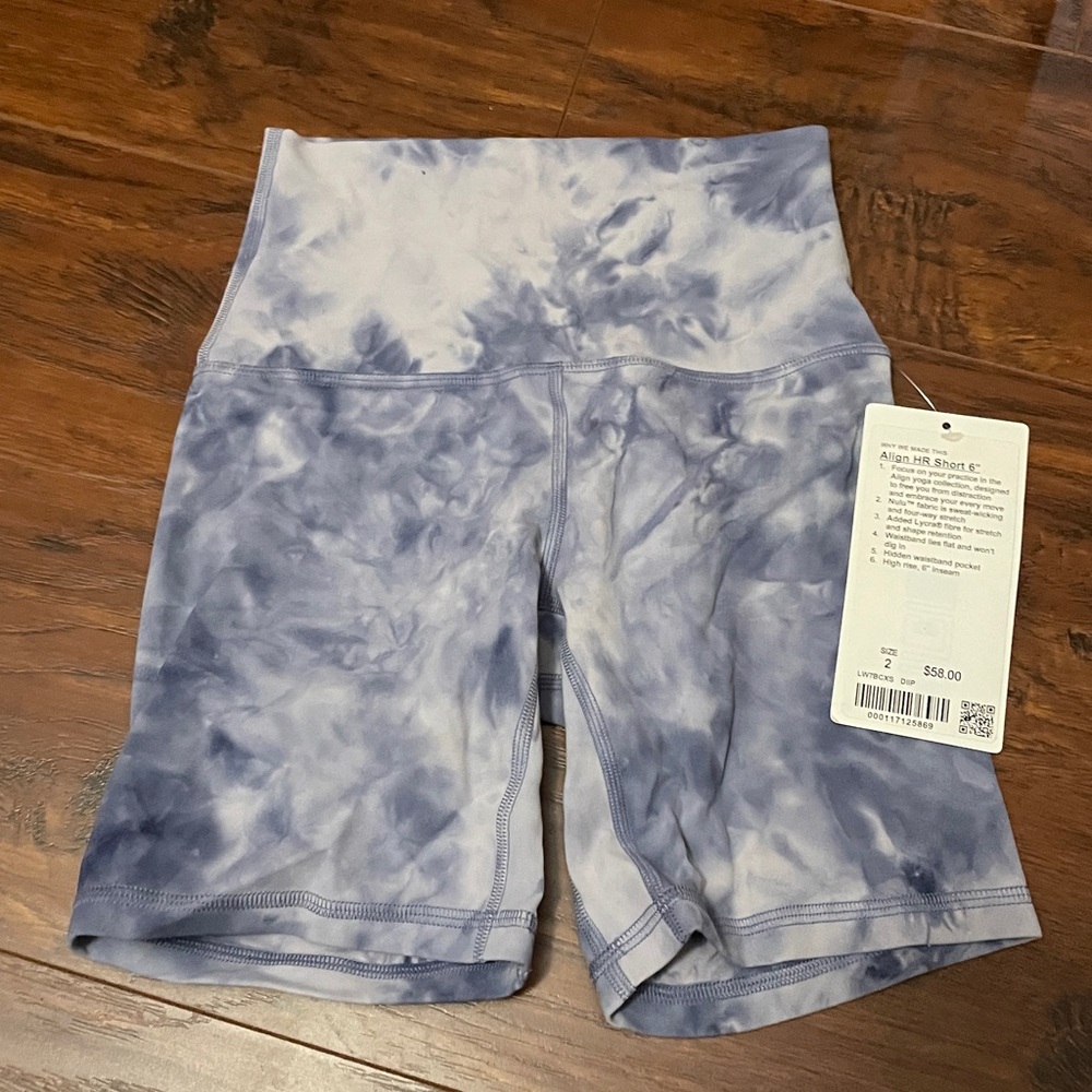 Lululemon Athletica Light Blue Align HR Shorts Diamond dye blue size 2 NWT DDIP